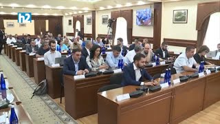 Աթոռի համար կռիվ մի՛ արեք, հողի համար կռվեք, որ աթոռը դնելու տեղ ունենաք․ Վազգեն Սարգսյան