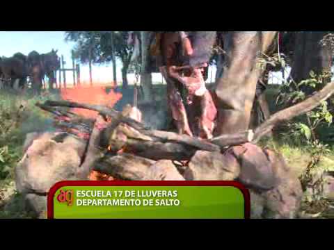 ARRIBA GENTE EN LLUBERAS, SALTO.