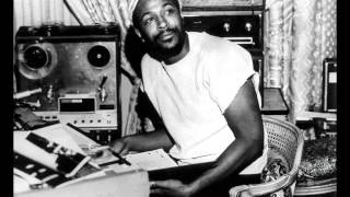 Marvin Gaye t plays it cool