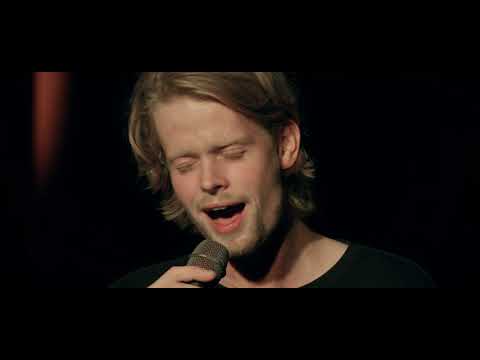 Jim van der zee playing At Last (Etta James cover) in the theater 2020