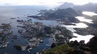 preview picture of video 'Trekking near Svolvær (town) - Fløyen - Lofoten Islands - Norway'