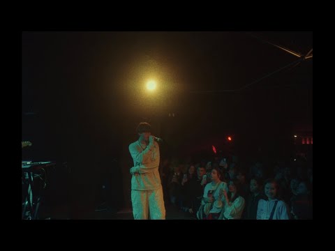 FREDZ feat. Leslie Medina - Les belles filles (Live à Paris)