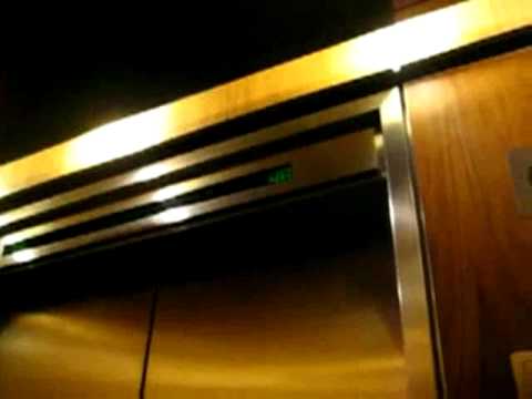 OTIS !!ULTRA HIGH SPEED!! at the Toronto-Dominion Bank Tower