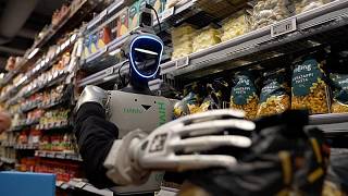 Danimarka, gece vardiyalarında marketlerde insansı robotları deniyor