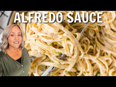 How to make Homemade Alfredo Sauce | Easy and Creamy!