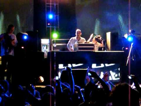 Roger Shah @ Istmo Nights El Salvador 20/02/2009 Motorcycle - As The Rush Comes