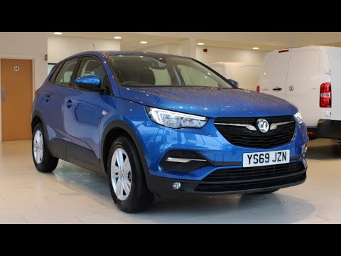 YS69JZN Vauxhall Grandland X SE Turbo Auto