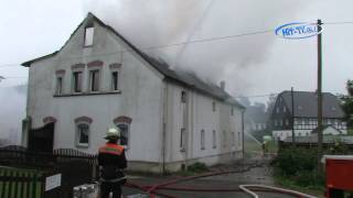 preview picture of video 'Brand einer Holzwerkstatt in Meerane Dittrich (Sachsen) 04.06.2008'