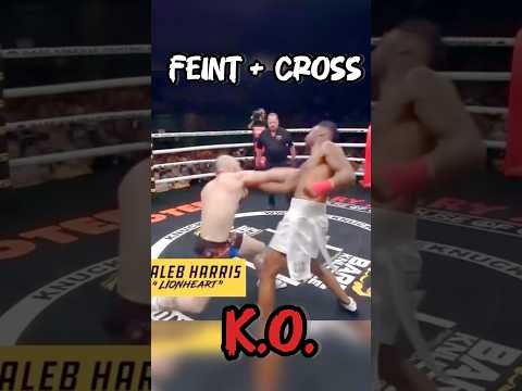 Left opens, Right finishes 🥊 #mma #martialarts #kickboxing #muaythai #boxing #ytshorts #shorts