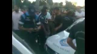 preview picture of video 'homen  presso por guardas civil no parque bacacheri curitiba pr'