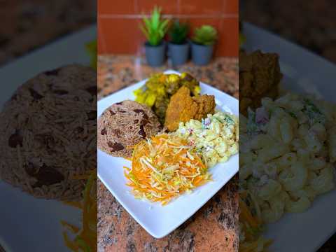 Cook Dinner with me curry goat and rice and peas #sundaydinner