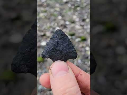Ancient Arrowhead Discovered On Beach!