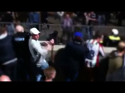 Tilburg: Mishandeling bij voetbalrellen