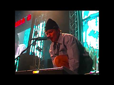 Hov1 - Två steg från helvetet/Önskar jag brydde mig mer (Live @ Zinkensdamm)