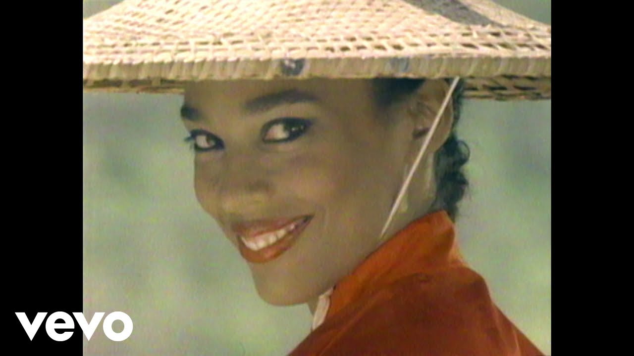 Philip Bailey - Walking On The Chinese Wall - YouTube