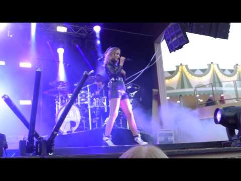 ZARA LARSSON - WEAK HEART (remix) - LIVE - Gröna Lund - Stockholm - 2015.05.08