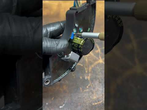 How to adjust generator AVR for proper voltage