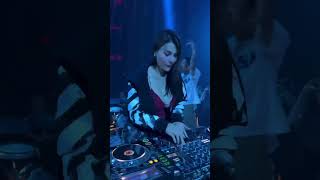 Download lagu DJ Katty Butterfly mp3 Download lagu DJ Katty Butterfly mp3