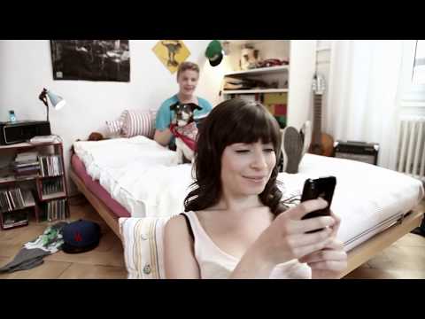 fotoCharly Schweiz ist der Spezialist für Fotobuch und Fotogeschenke für Jugendliche.