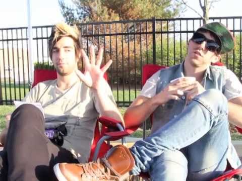 21 RANDOM QUESTIONS WITH ALL TIME LOW