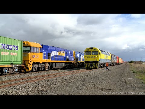 7MP7, 7732V & QUBE Ultima: Rare Three Train Gheringhap Cross (3/7/2021) PoathTV Australian Railways