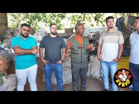 SECRETÁRIO DE MEIO AMBIENTE PAULO SILVA MOSTRA PARA O PRESIDENTE DA CÂMARA  EDUARDO A SITUAÇÃO DEPLORÁVEL DA COOPERATIVA DE RECICLAGEM DE JUQUITIBA DO GOVERNO AYRES SCORSATTO 22
