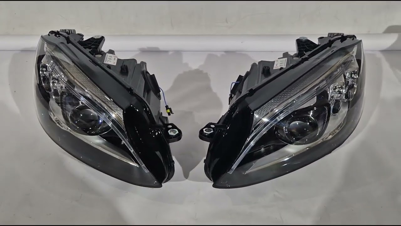 Mercedes C-сlass W205 2014-2021 гг. Передние фары Full LED (для галогена, 2 шт.) Video 1