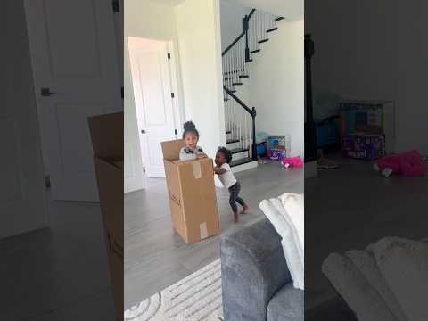 Mom Catches Baby Sister Bullying Big Sister #shorts