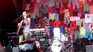 Nerina Pallot - put your hands up