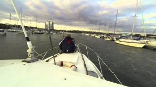 preview picture of video '24 knots up the River Hamble!'