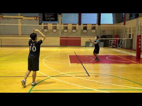 Volleyball Fundamentals: Setting