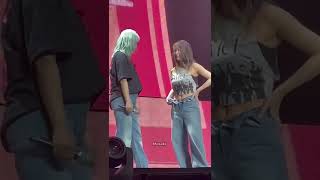 Download lagu Jeongyeon doesn’t approve of Momo’s unbuttoned jeans mp3 Download lagu Jeongyeon doesn’t approve of Momo’s unbuttoned jeans mp3