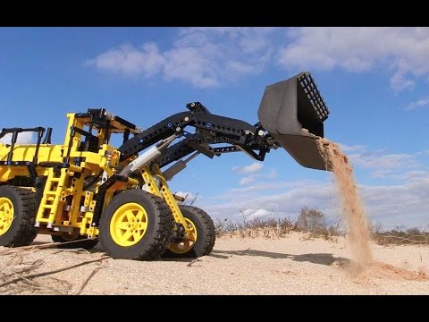 Vidéo LEGO Technic 42030 : La chargeuse sur pneus télécommandée VOLVO L350F