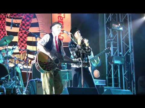 David Kramer & Michelle Shocked - Out Of The Blue | OppiKoppi 2011 (Live Performance)