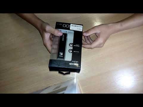 распаковка крутой портативной зарядки DEXP