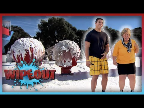 THUNDER THIGHS! The Mother And Son Duo Take On Wipeout | Wipeout