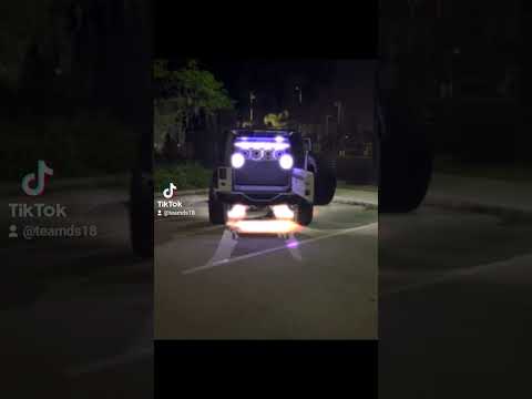 DS18 Jeep Wrangler