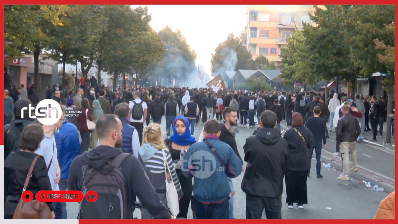 Protesta përshkallëzohet në dhunë, studentët përplasen me policinë para Ministrisë së Arsimit