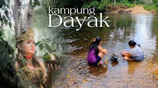 Download lagu (82) Melihat Kehidupan DAYAK - Mandi & Minum air Sungai langsung mp3 Download lagu (82) Melihat Kehidupan DAYAK - Mandi & Minum air Sungai langsung mp3