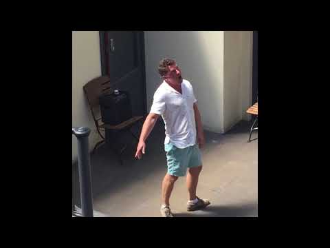 Amazing Voice,  London Street Singer at Covent Garden /  Nessun Dorma