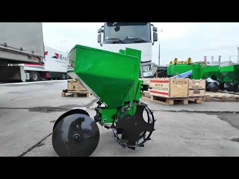 Картофелесажалка с бункером для удобрений КСН-1М