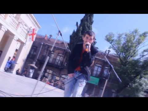 MaNo ft maxo(street art) aboboqrebul zgvashi( live koncert signagi )