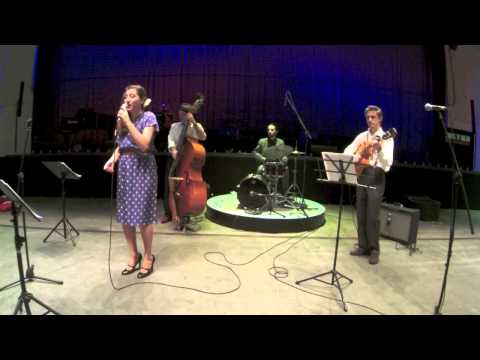 Lucy's Pie Tiny Orchestra - Cheek to Cheek - Live @ Swing'n'Milan