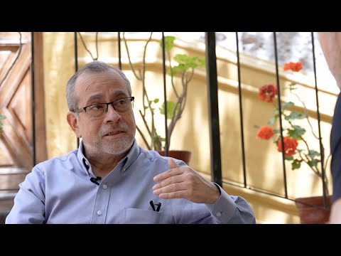 Jaime Saavedra conversa en AIRE LIBRE con Salvador del Solar sobre su libro "Estamos tarde".