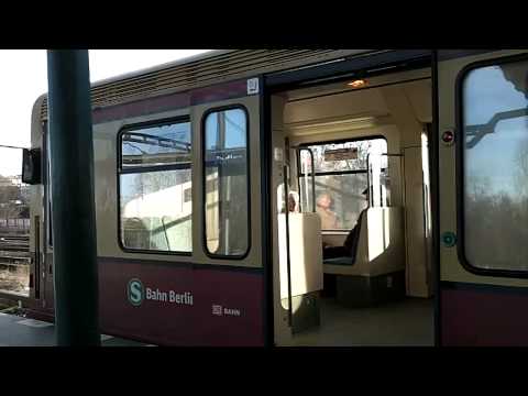 S-Bahn Berlin: Ringbahn am ehemaligen Flughafen Tempelhof und am Südkreuz