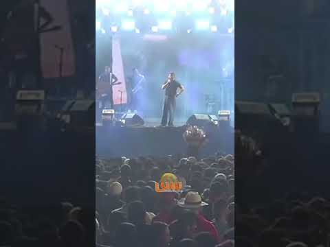CANTOR DEVINHO NOVAES INTERROMPE SHOW NA BAHIA!