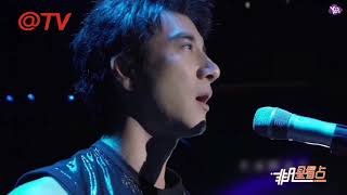 【近期】手指凍僵演唱會“急剎車”？王力宏急中生智只“動口”