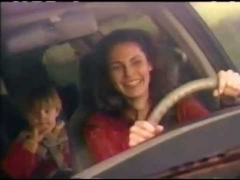 Goodyear Padangos Vector 4 Seasons Cargo 113/111 R ( C B 72dB ) video