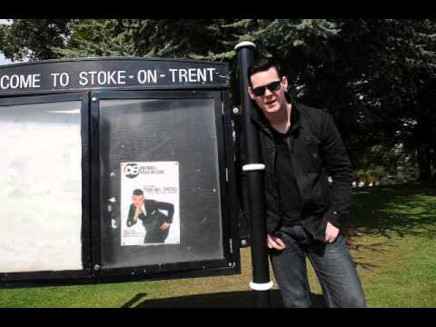 Dan Budd Robbie Williams tribute act