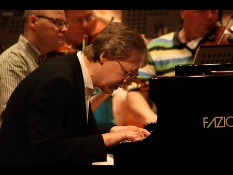 Chopin Etude Op.10 No.5 "Black Keys" by 9 pianists